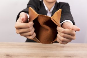 Come affrontare i debiti quando non hai più soldi