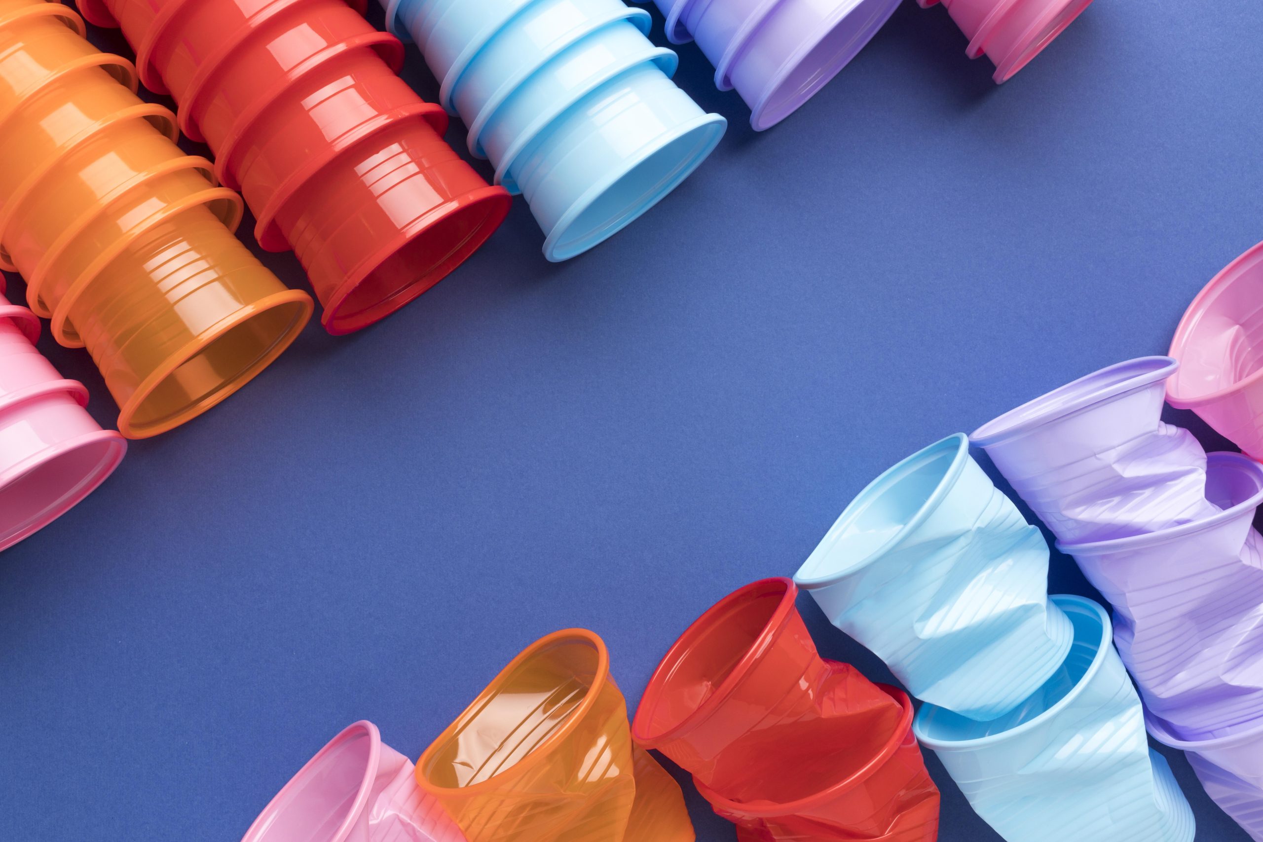 Innovazione e Sostenibilità nella Produzione di Articoli in Plastica: Verso un Futuro Eco-Friendly